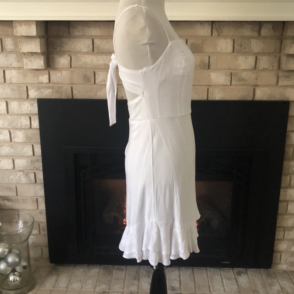 Jodi Kristopher White Ruffle Bottom Spaghetti Strap Open Back Dress size 1 - Picture 10 of 15